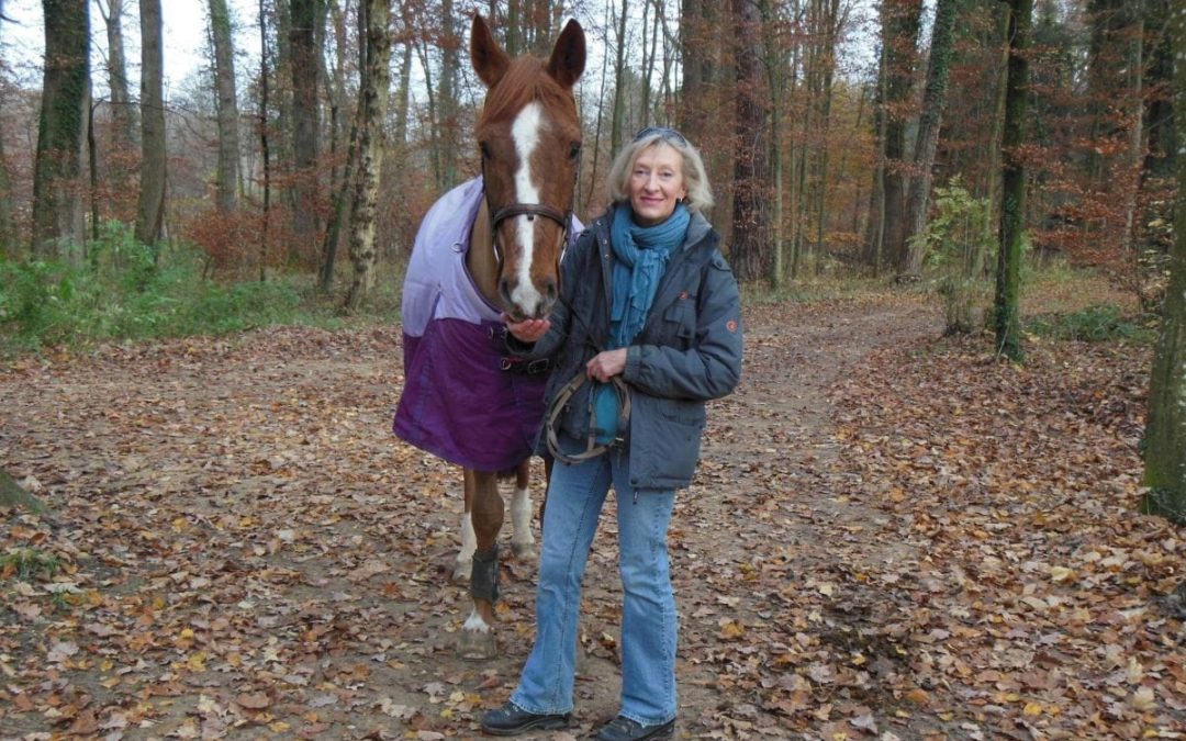 Burnout-Beraterin Christine Odette Meier unterstützt Betroffene mit einer Pferdestärke und reintegriert sie am Arbeitsplatz